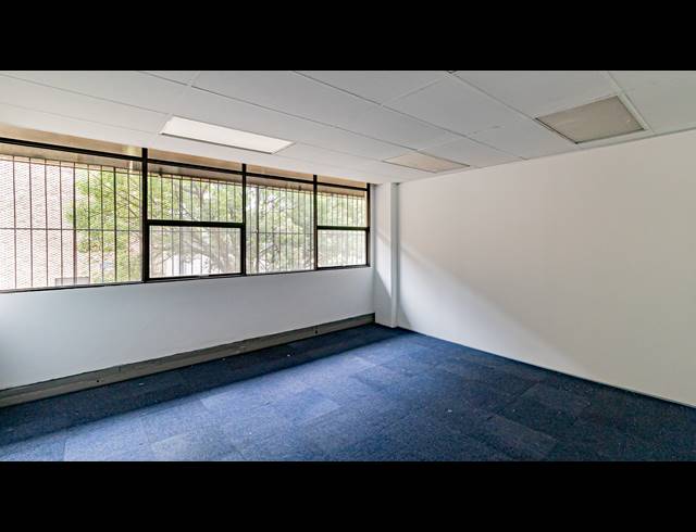 2,489M² OFFICE FOR SALE IN FERNDALE